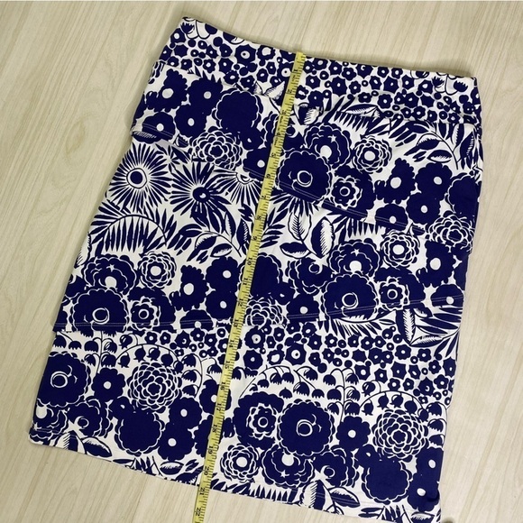 J.McLaughlin Navy white floral Catalina Cloth size S - Picture 9 of 10